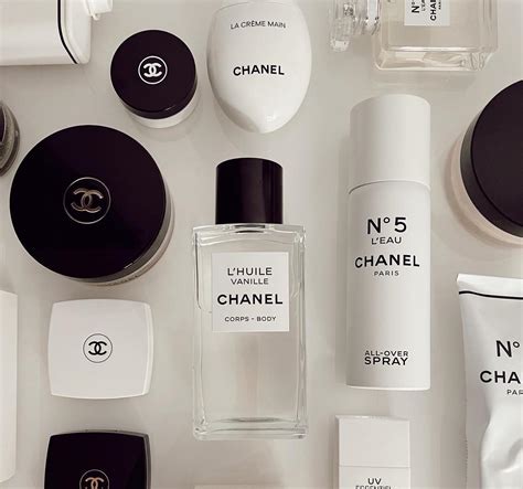 cosa assolutamente da comprare di chanel beaty|Chanel skin care products.